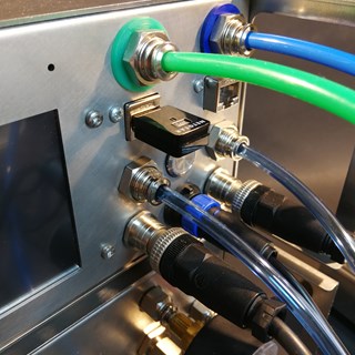 many Clotho connections